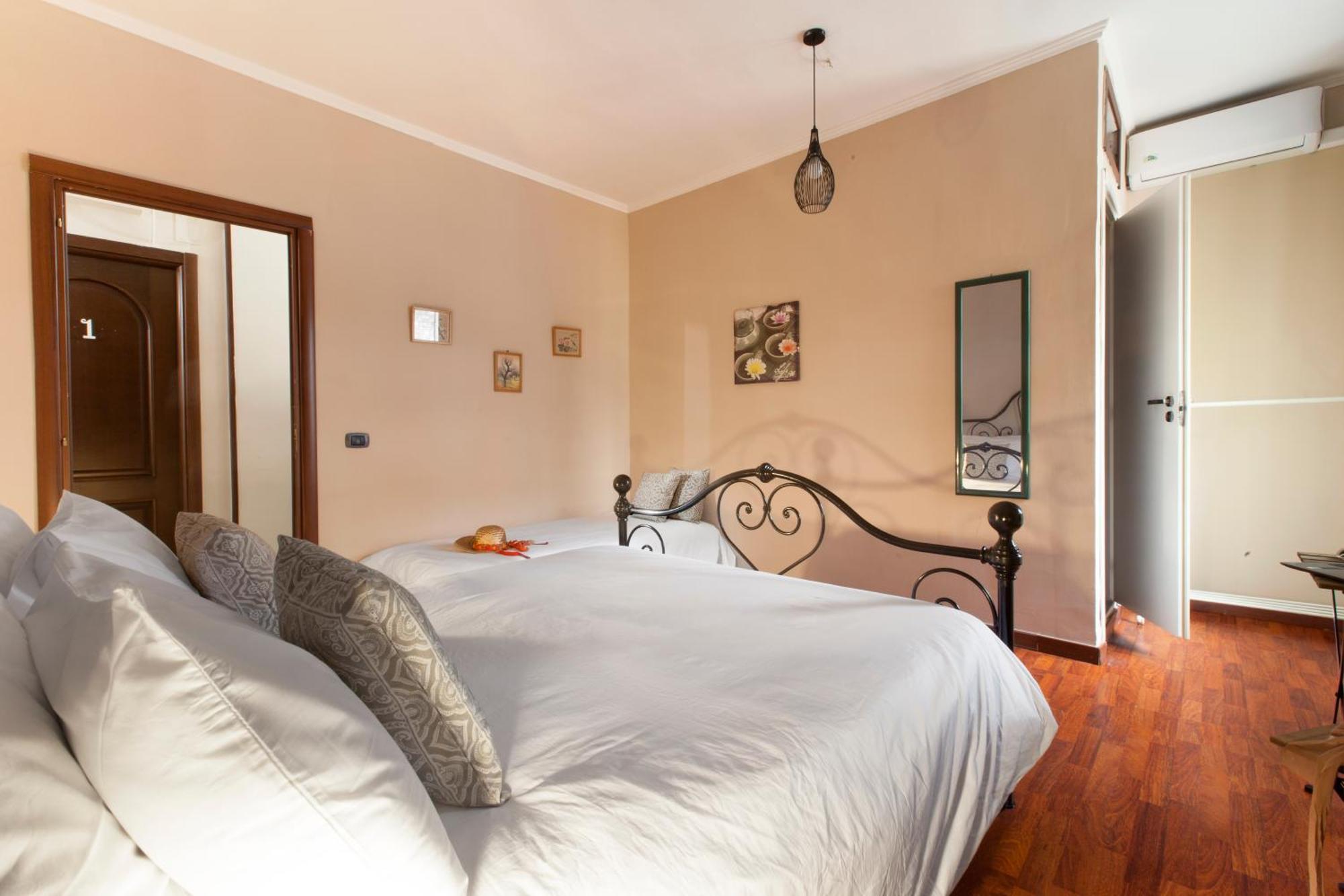 Hotel Bsisters à Torre del Greco Extérieur photo